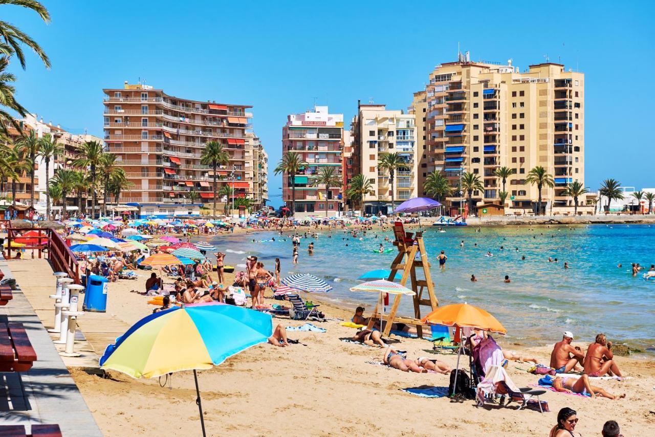Lovely Sunny Apartment With Shared Pool And Private Parking Torrevieja Exteriér fotografie